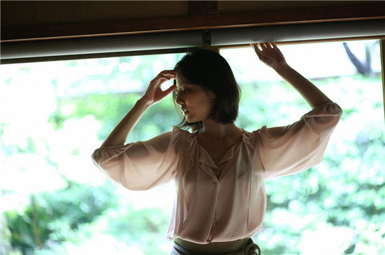 番茄乐园污版破解版：可以看到漫画和美女日常生活自拍的播放器