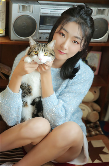 草莓视频安卓APP丝瓜芭乐秋葵：多功能资源丰富的视频播放软件