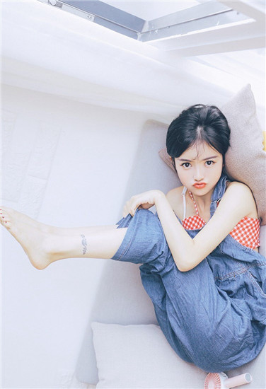 芭乐app下载破解版污：免费观看美女自拍羞羞视频的深夜播放软件