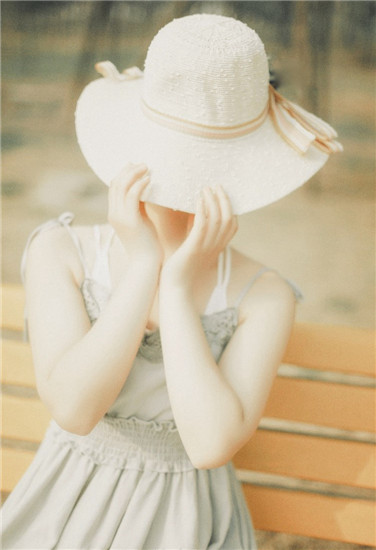 幸福宝向日葵视频安卓app：免费观看电影电视以及网络新资源的播放器